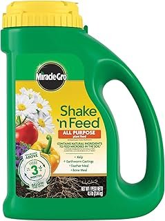 Miracle-Gro Shake 'N Feed All Purpose