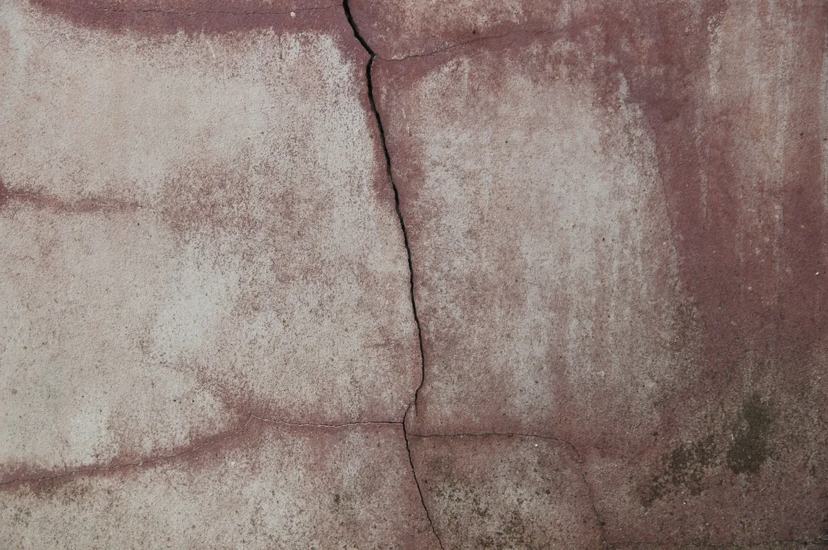 caulking sealant crack