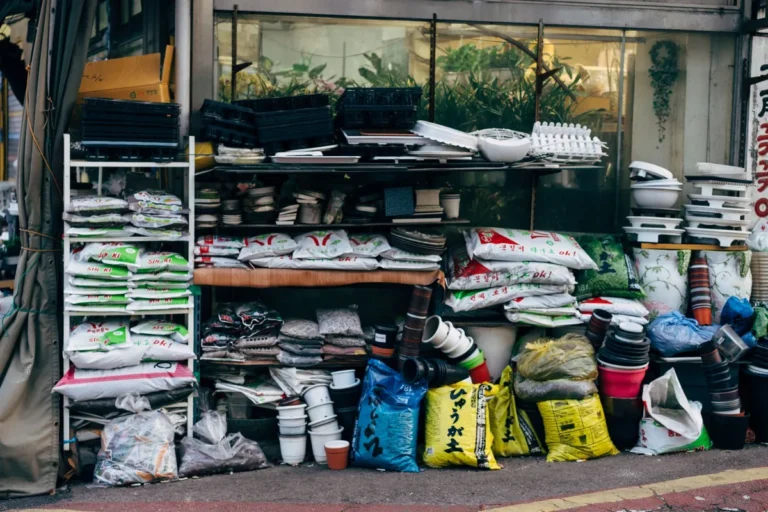 How to Store Lawn Fertilizer Safely