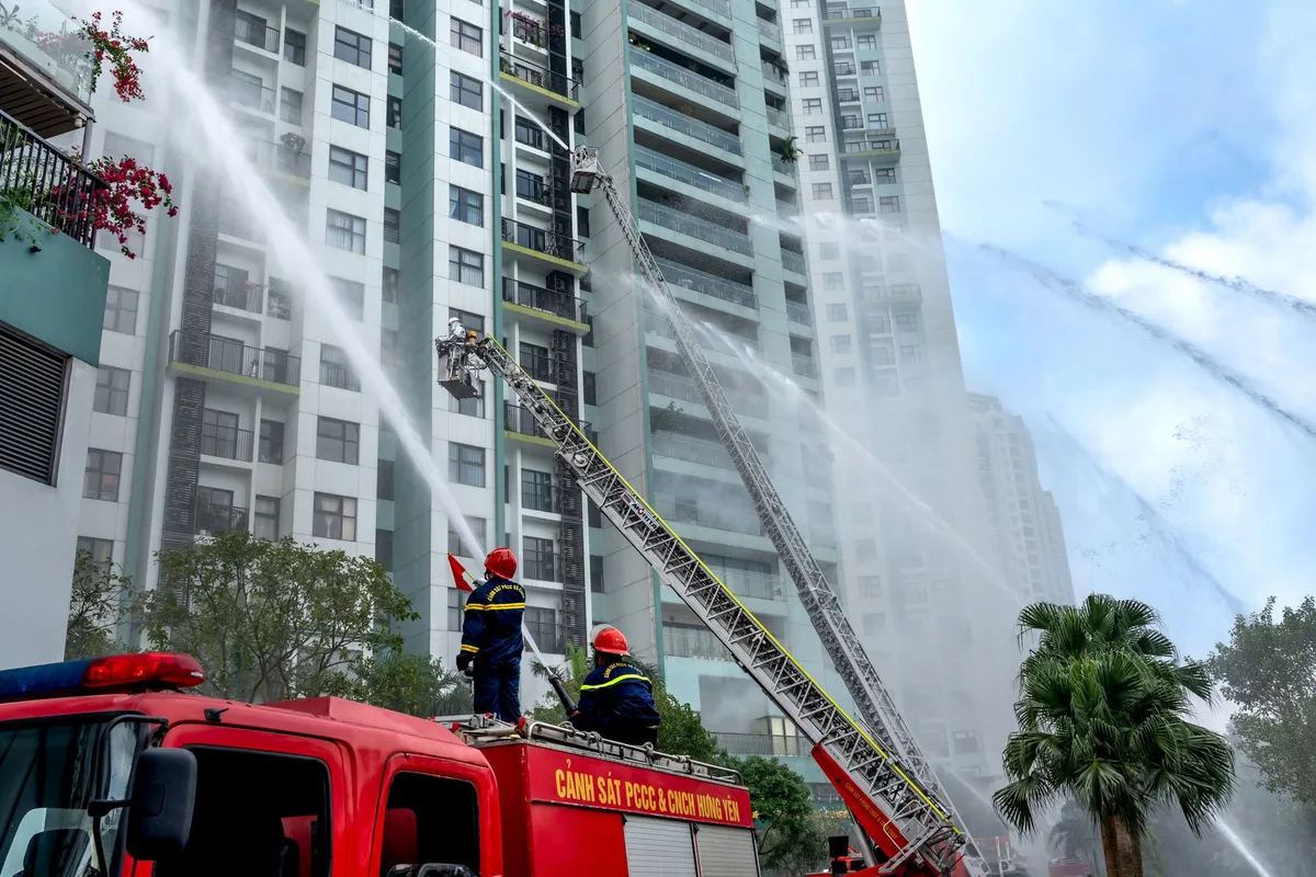 ULV fogging truck