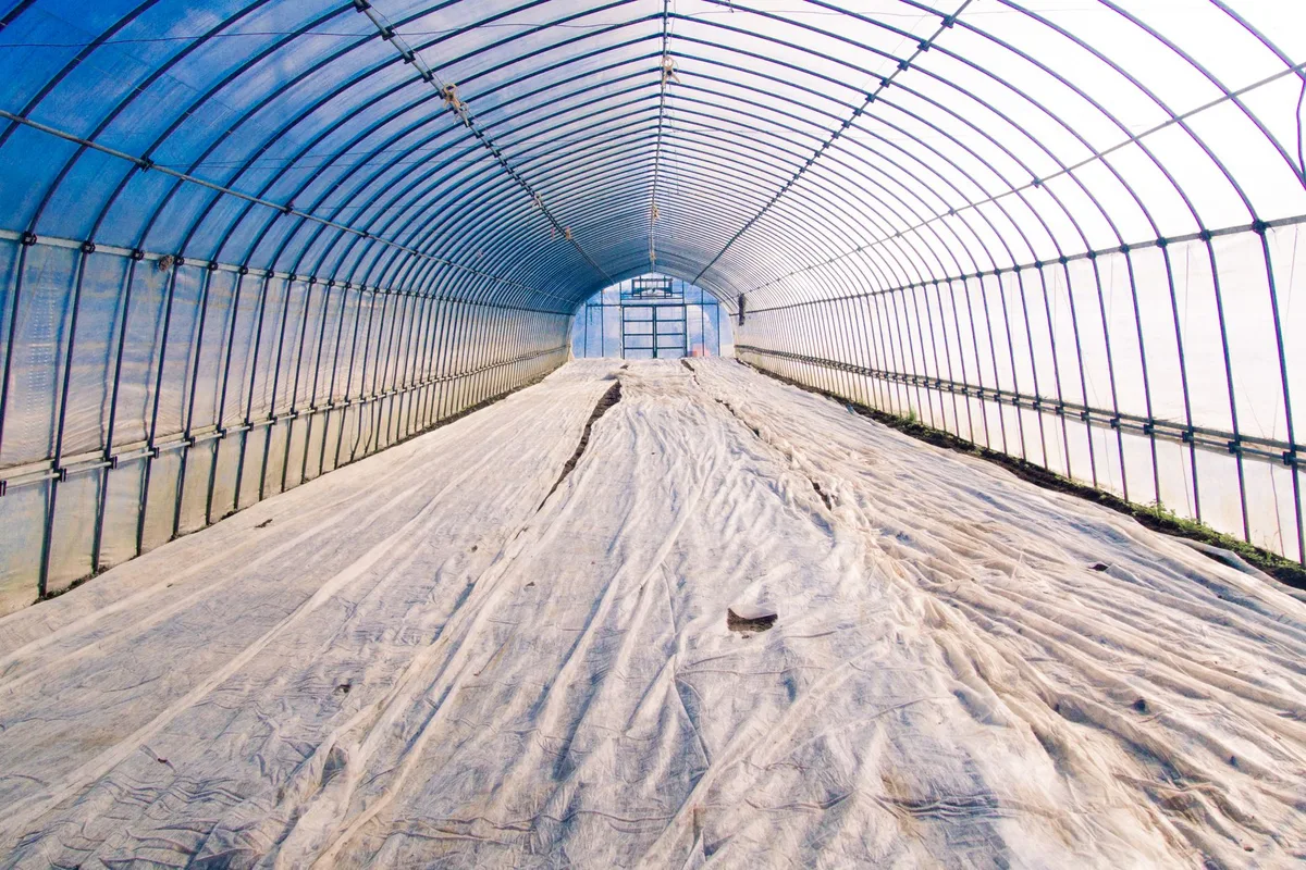 woven vs nonwoven geotextile fabric comparison